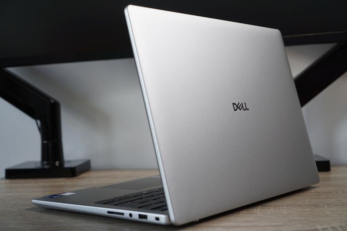 Dell 14 DC14250 | Intel Core 5 120U | 16GB | 512GB