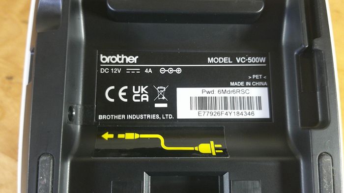 Brother VC-500W Color Label Printer Wi-Fi ZINK Zero Ink + 2 Rolls CZ-1004 CZ-1002