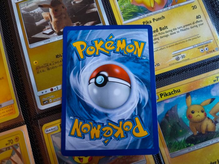 Team Aqua's Sharpedo ! Holo Rare ! from Double Crisis Set ! 2015 ! Pokemon Card !