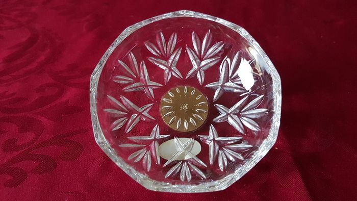 Killarney Crystal Cut Crystal Glass With Number 21 Lidded Jewelry Dish / Bowl With 22 Carat Gold Cover Handle and Footed Base Finishing Made In Ireland
