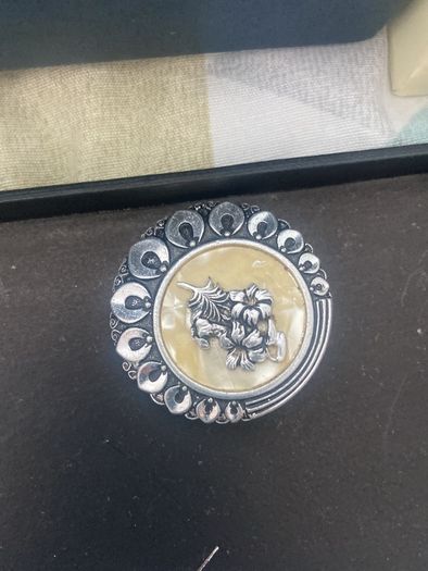 selection broaches