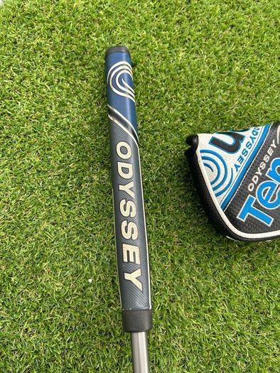Full set of Taylormade Golf clubs