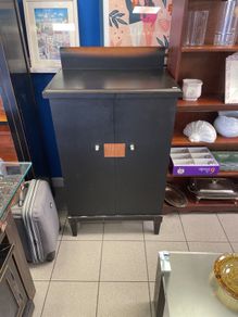 Drinks cabinet