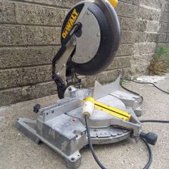 DeWalt 12 Inch Chopsaw