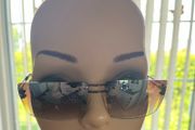 Jones New York sun glasses