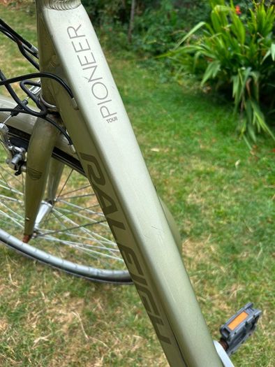 Raleigh Pioneer Tour women's bike size S/M