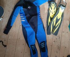 wetsuit (mans large) and flippers