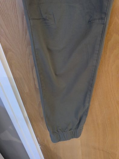 Zara Jade Green Jogger Fit Trousers.   S. L. -16.   B.N.W.T.