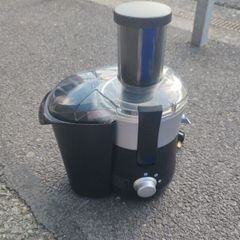 Juice maker