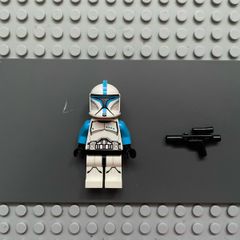 lego Star Wars sw0629 Clone Trooper Lieutenant (Phase 1) minifigure- Printed Legs, Scowl