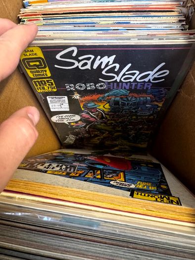 DC, Marvel Long Comic Box w 290 comics for Sale