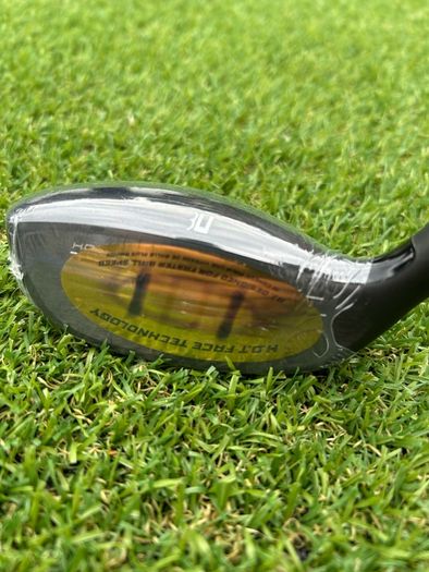Full set of ladies golf clubs