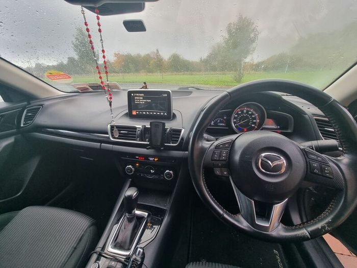 Mazda Mazda3 2015