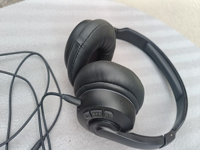 Headphones Wired
