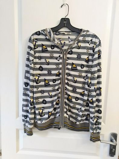 Jacket / Long sleeves
