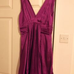 A Wear Purple/Pink dress