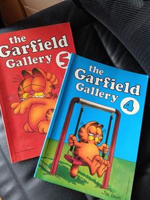 Vintage The Garfield Gallery 4 and The Garfield Gallery 5 paperbacks by Jim Davis.