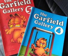 Vintage The Garfield Gallery 4 and The Garfield Gallery 5 paperbacks by Jim Davis.