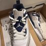 jordan spikes Image 3