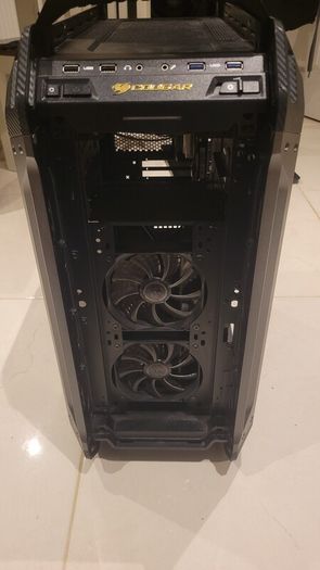 2 PC Cases and motherboard Z390 Designare