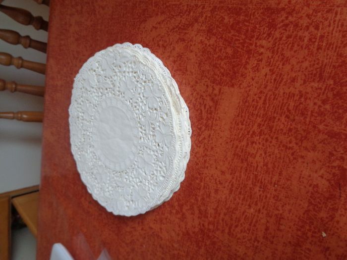 Selection of Paper Doiles for Sale