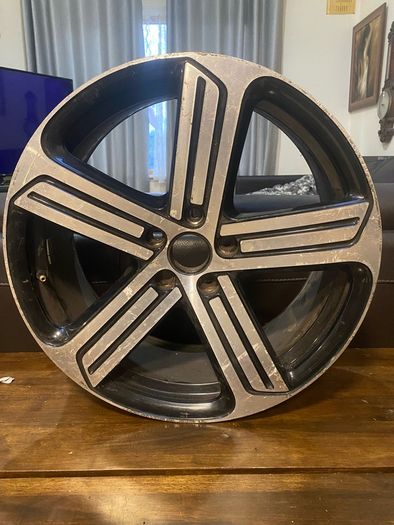 Mk7 golf r 19" Cadiz alloy