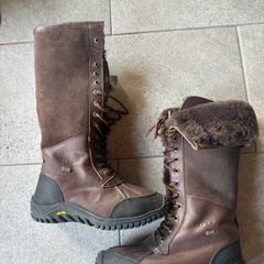 Ugg Adirondack Boot Tall Dark Brown New without box EU39 UK6.5