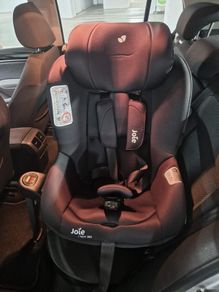 Joie i-Spin 360 child car seat in black