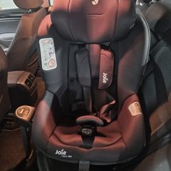 Joie i-Spin 360 child car seat in black