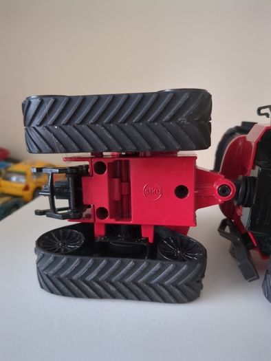 Siku 1:32 Case IH Quadtrac 600   Die cast