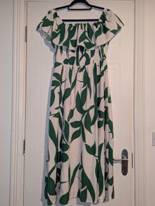 Stunning floral midi Summer dress
