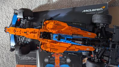 LEGO Technic McLaren MCL39 F1 Car (Set 42228) - Built & Displayed