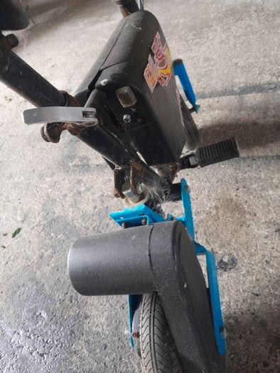 Small  e bike