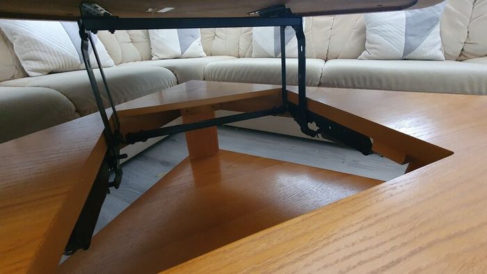 solid wood raising coffee table