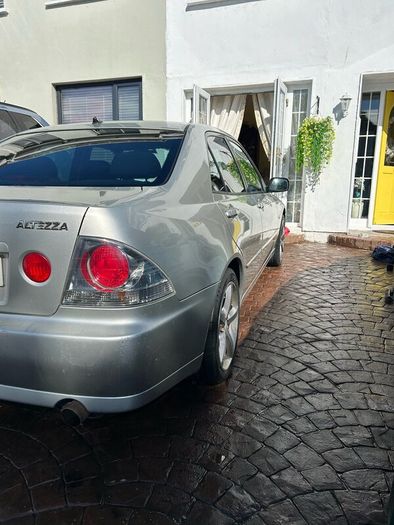 02 toyota altezza