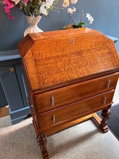 1920's Oak Bureau