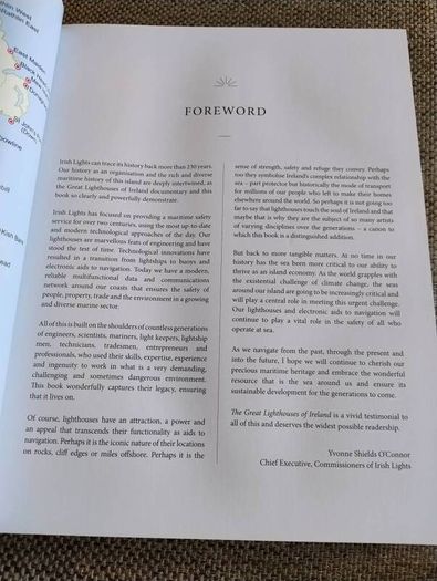 The Great Lighthouses of Ireland by David Hare 2022 hardback with dustcover in very good condition 230 pages FREE STANDARD POSTAGE INCLUDED