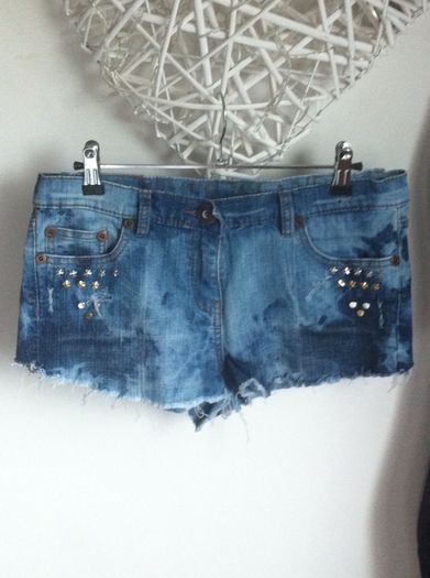 River island hot pants