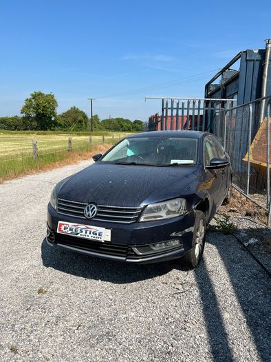 Breaking Passat 2012 2.0tdi cff lnz lh5x