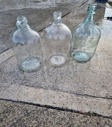 3 Demijons