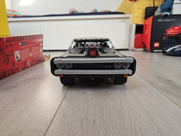 lego Technic Dom's Dodge Charger