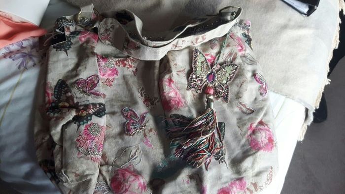Accessorise bag