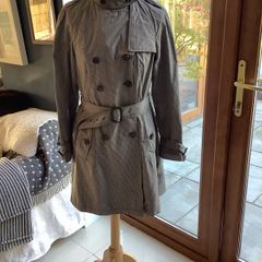 Banana Republic trench coat, size M