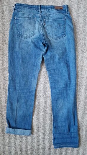 Ladies Mid Rise Slim Jeans