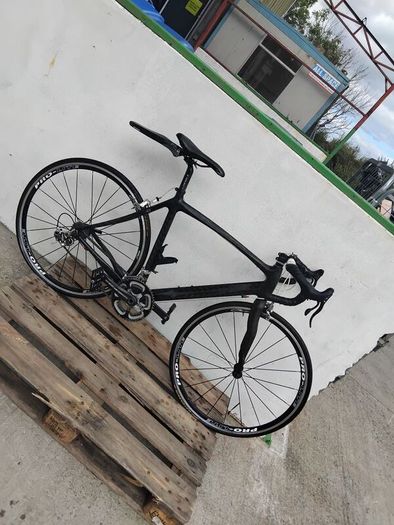 pro lite carbon fibre bike hand build