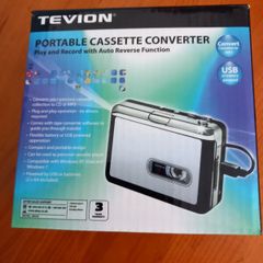 2 wireless optical mouses & portable cassette converter