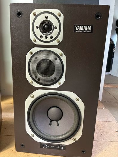 Yamaha NS-655 Speakers