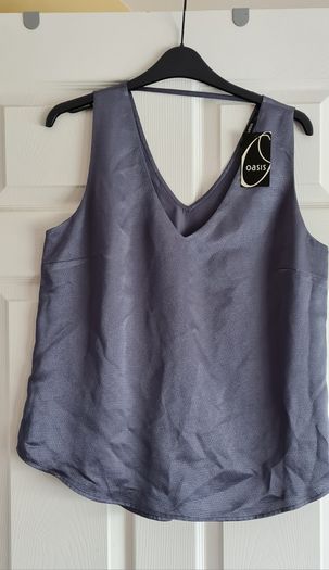 Oasis Dark Silver Top. Size 16. New