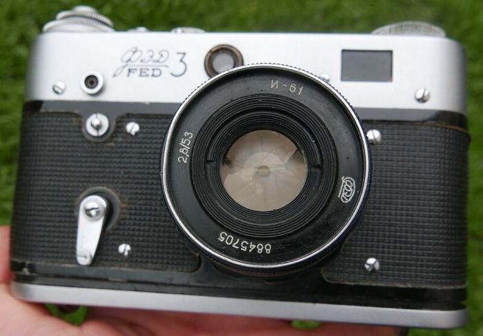 FED 3 Rangefinder Film Camera Lens Industar 61 2.8/52 Soviet Russia USSR - works well