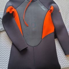 Men's wetsuit size M